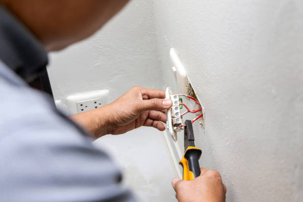 Best Circuit Breaker Repair  in Woodinville, WA